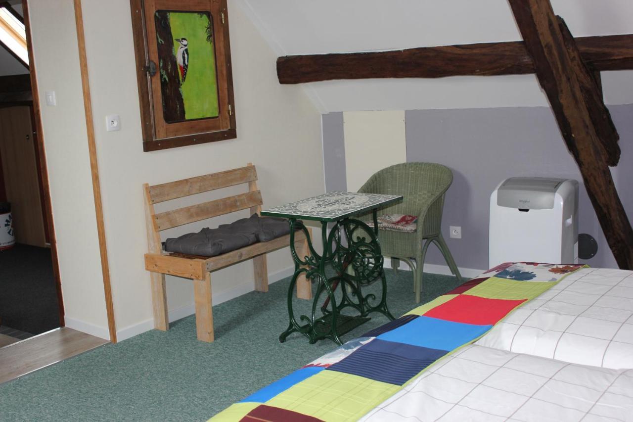 Maison Le Barrage Saint-Gervais-dʼAuvergne Екстериор снимка